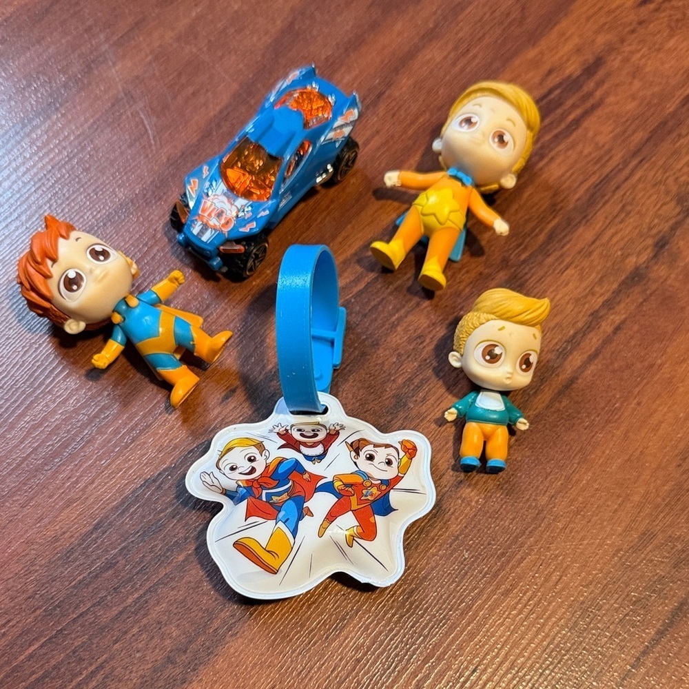 Vlad & Niki Youtuber Merch 3 figures, keychain,‎ car